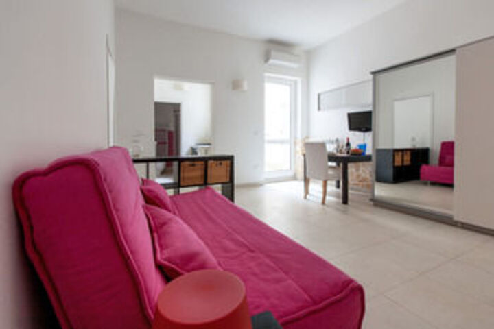 Room 10 of 11