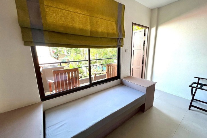 Room 15 of 100