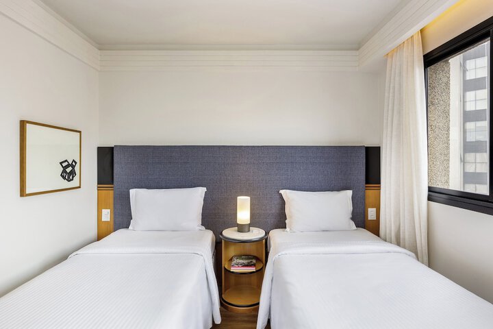 Room 35 of 71