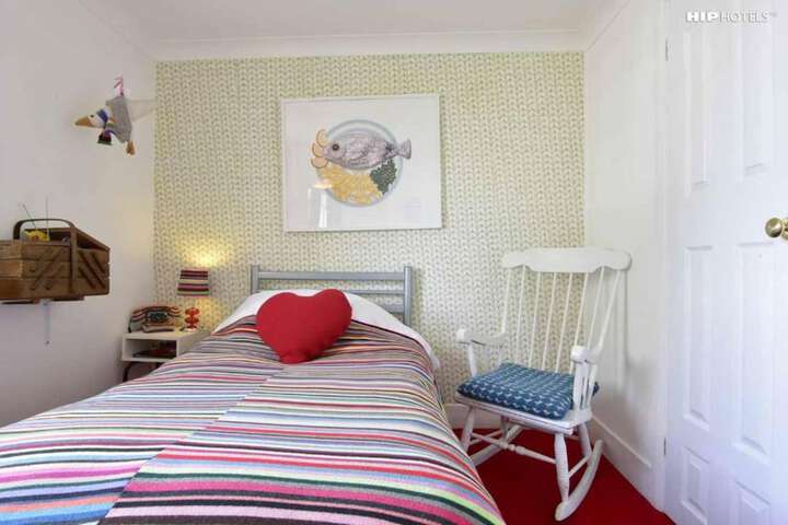 Room 42 of 272