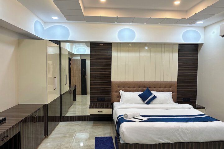 Room 15 of 44