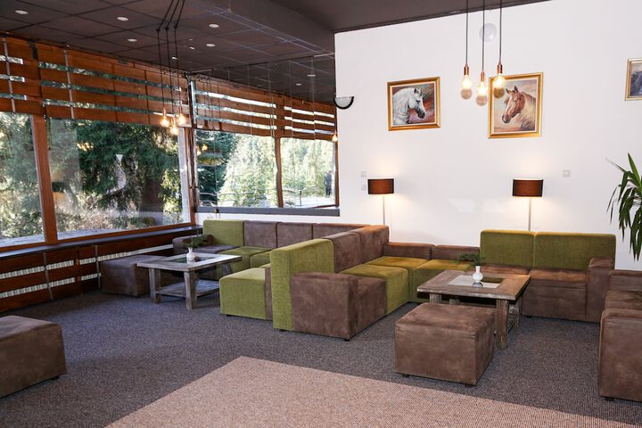 Hotel Interior 4 of 36
