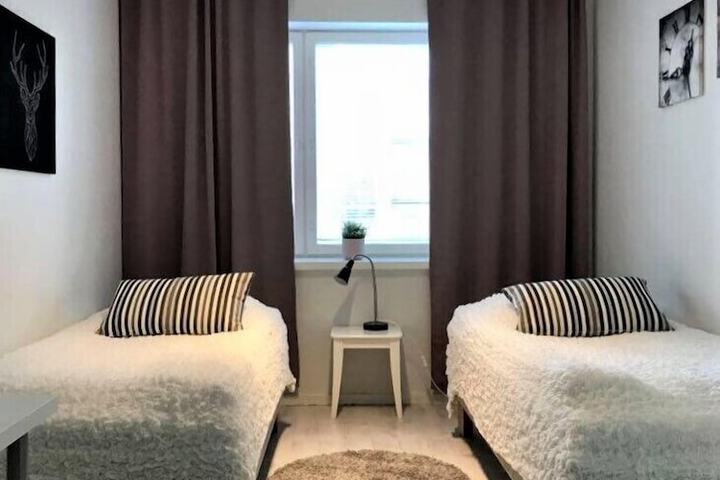 Room 9 of 69