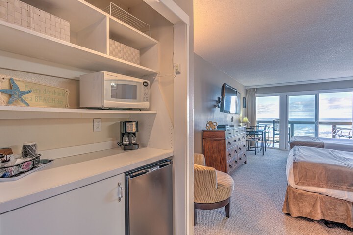 Room 16 of 124