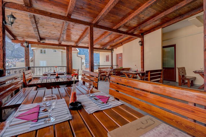 Terrace/Patio 37 of 52