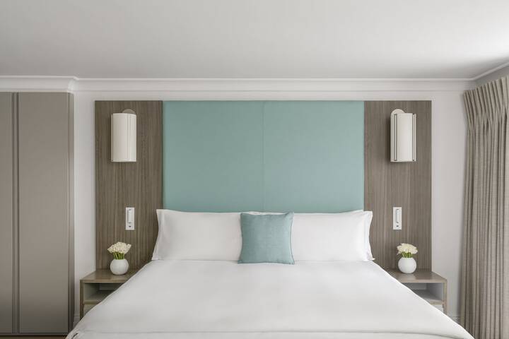 Room 36 of 250