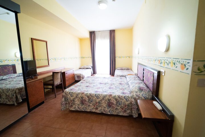 Room 33 of 58