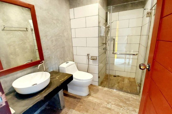 Room 42 of 62
