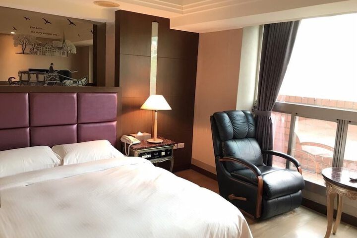 Room 11 of 63