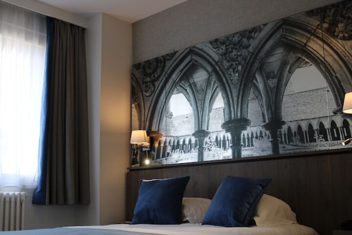 Room 20 of 53