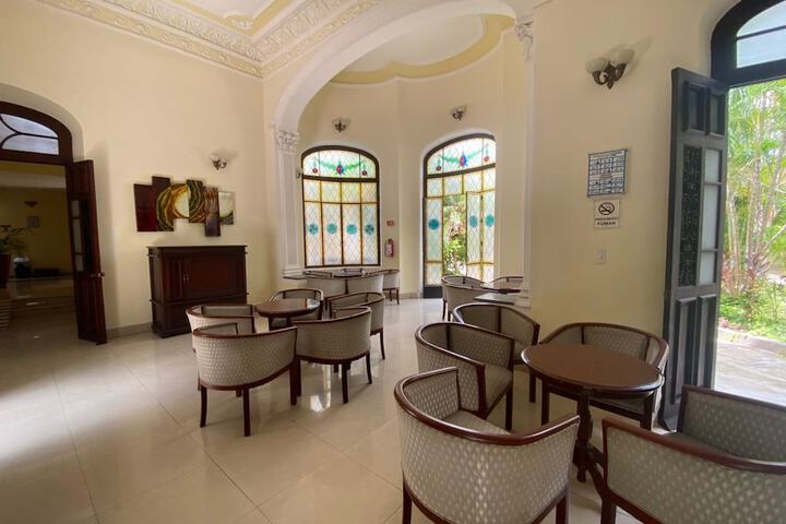 Guest Lobby