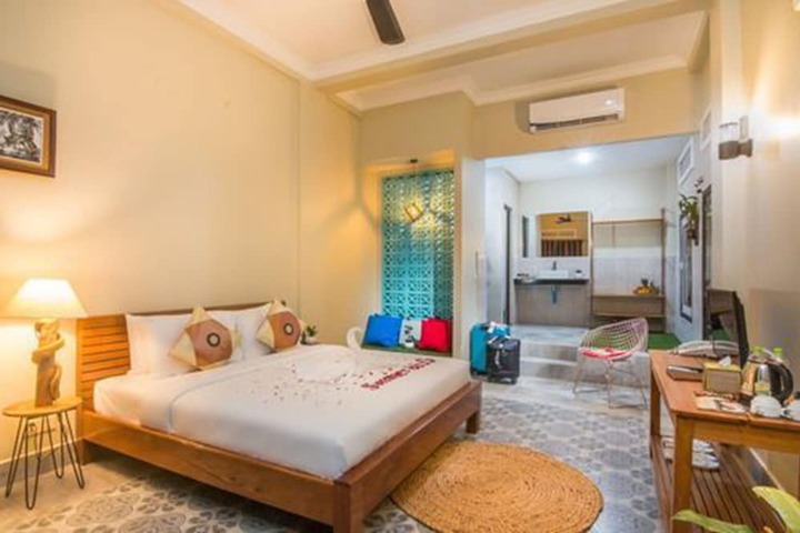 Room 7 of 25