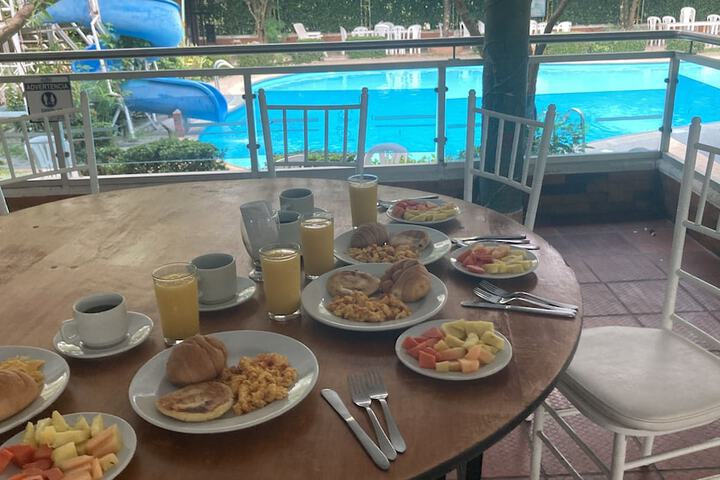 Breakfast/Coffee Service 12 of 19