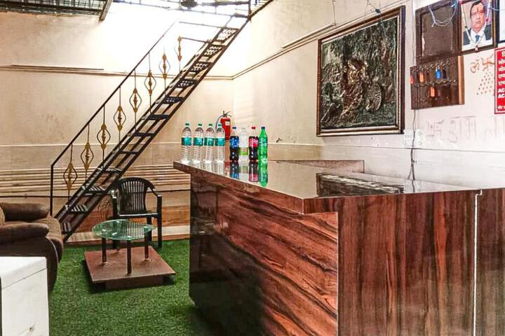 Hotel Anant by WB Inn