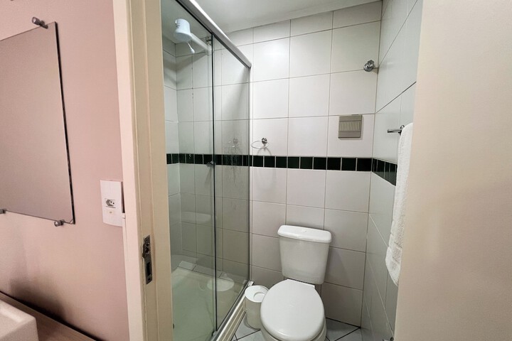 Room 164 of 206