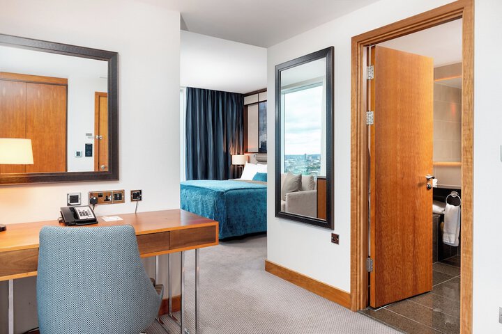Room 60 of 347