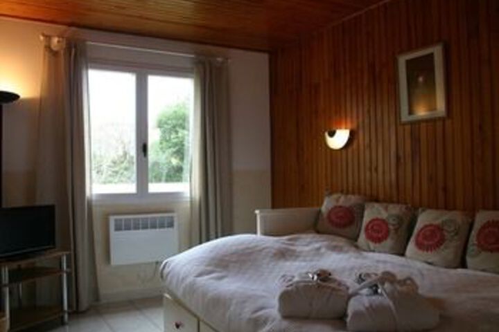 Room 11 of 22