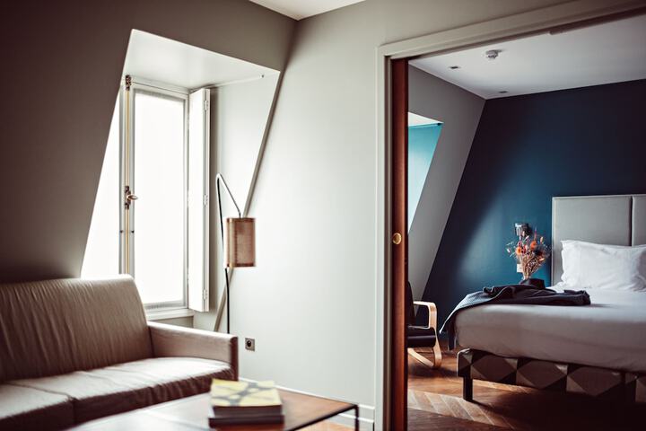 Room 52 of 113