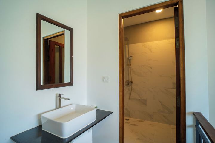 Room 68 of 219