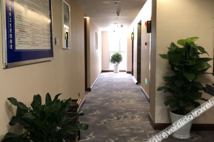 Hotel Interior 11 of 16