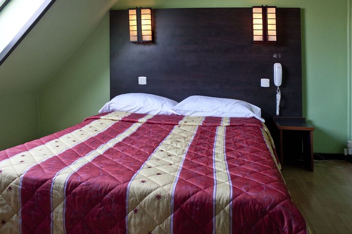 Room 6 of 21