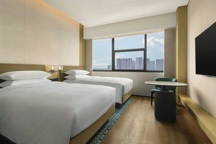 Room 8 of 29