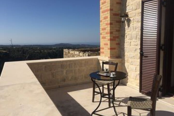 Dim Art Stone House