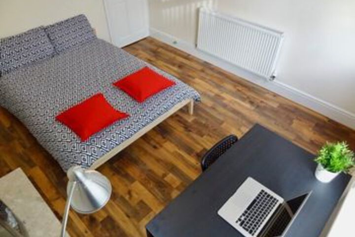 Room 18 of 23