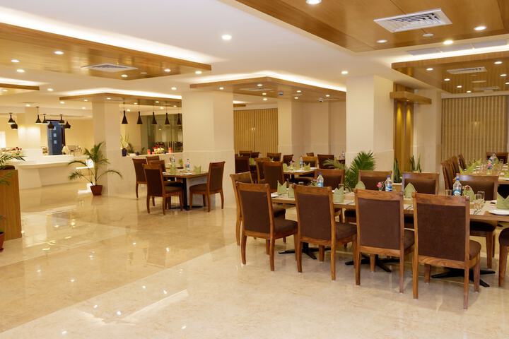 Dining 77 of 119