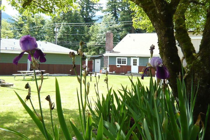 Hotel Exterior 23 of 31