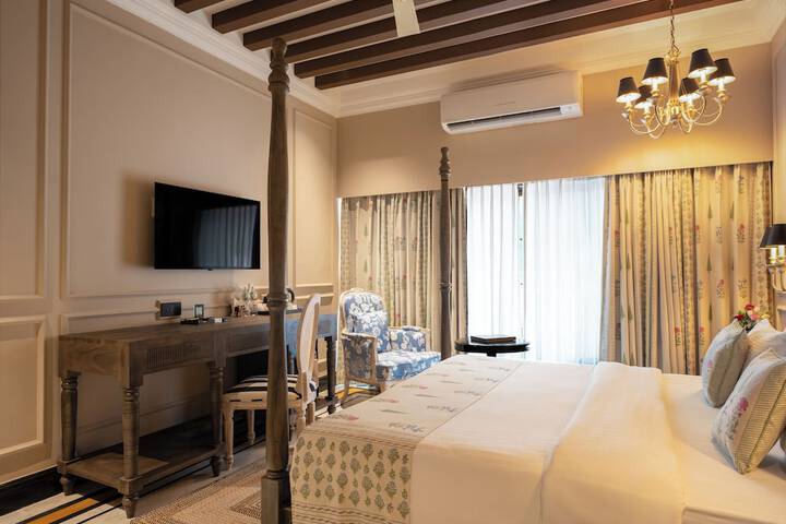 Room 21 of 45