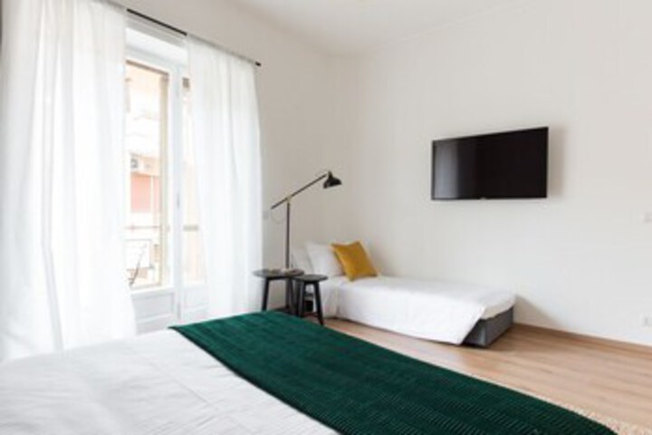 Room 16 of 25