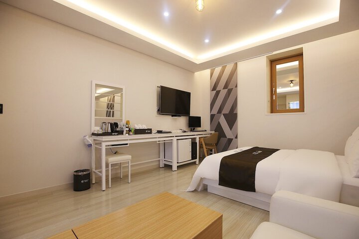 Room 7 of 39