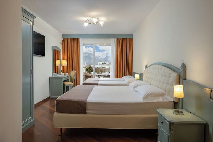 Room 21 of 89