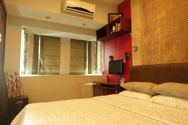 Room 13 of 90