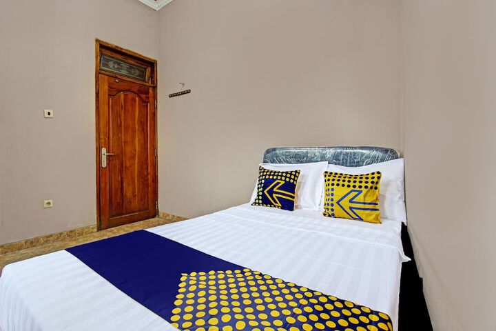 Room 21 of 33