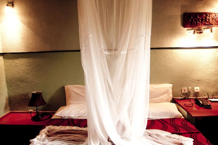 Room 6 of 23