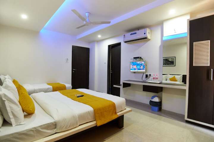 Room 8 of 39