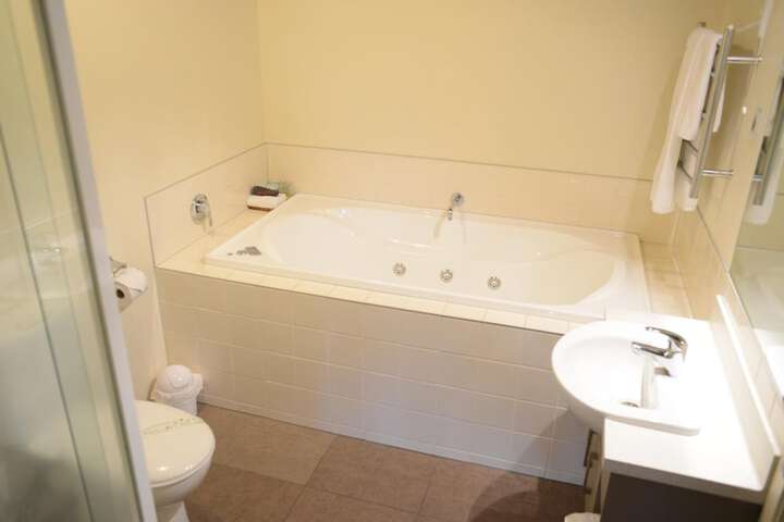 Room 40 of 52