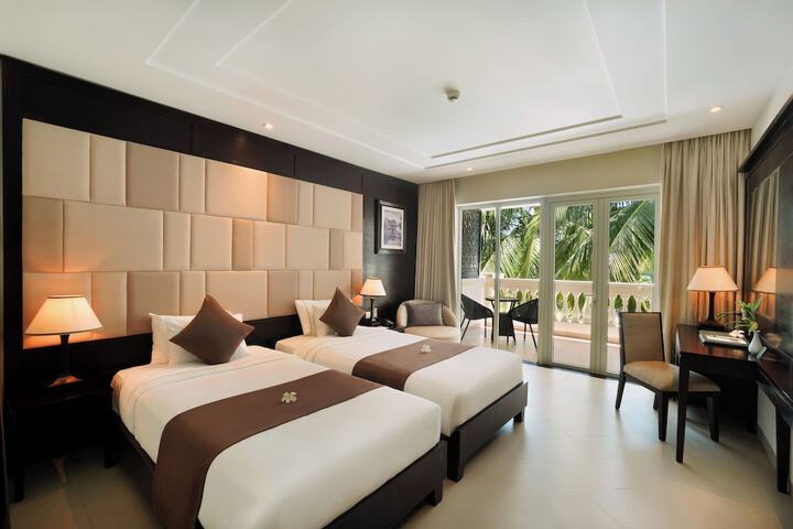 Room 5 of 70
