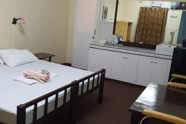 Room 14 of 34