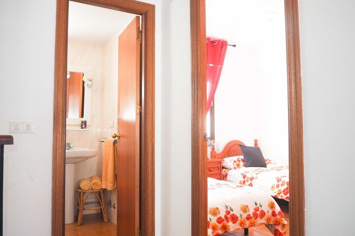 Room 10 of 29