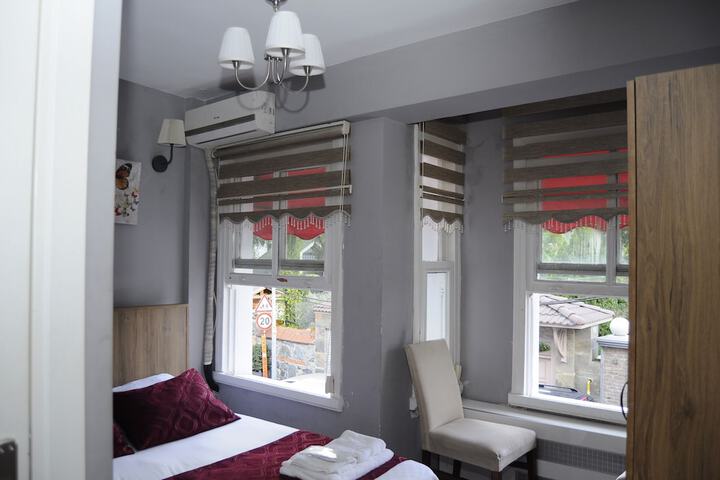 Room 2 of 12