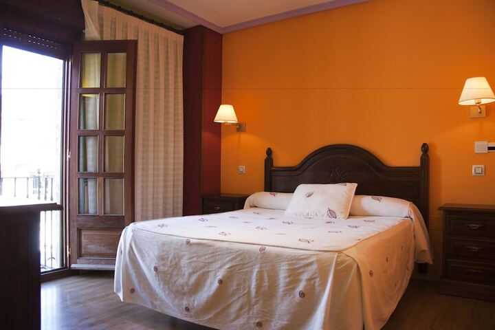 Hotel Rural Tierra de Lobos in Puebla de Sanabria
