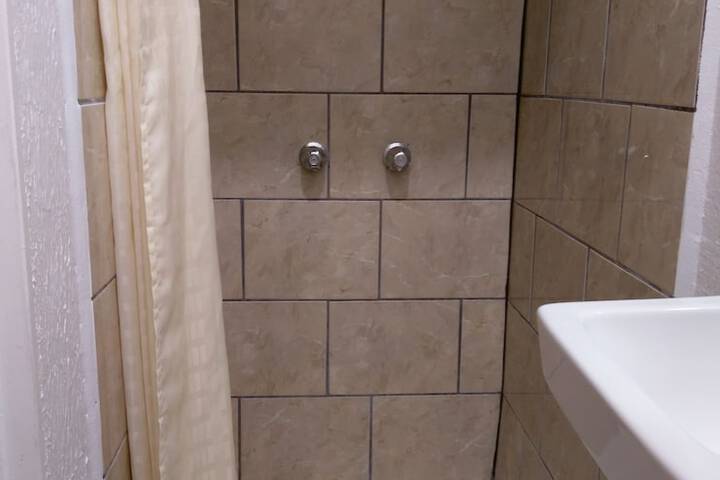 Room 43 of 66