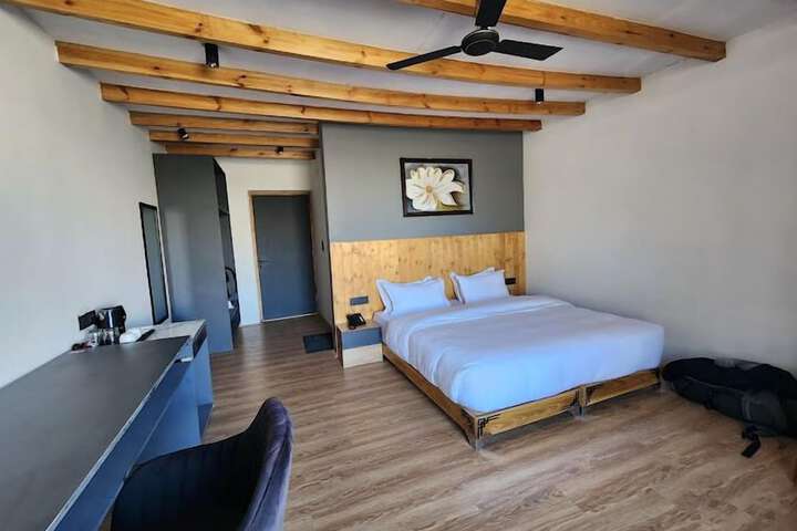 Room 7 of 26