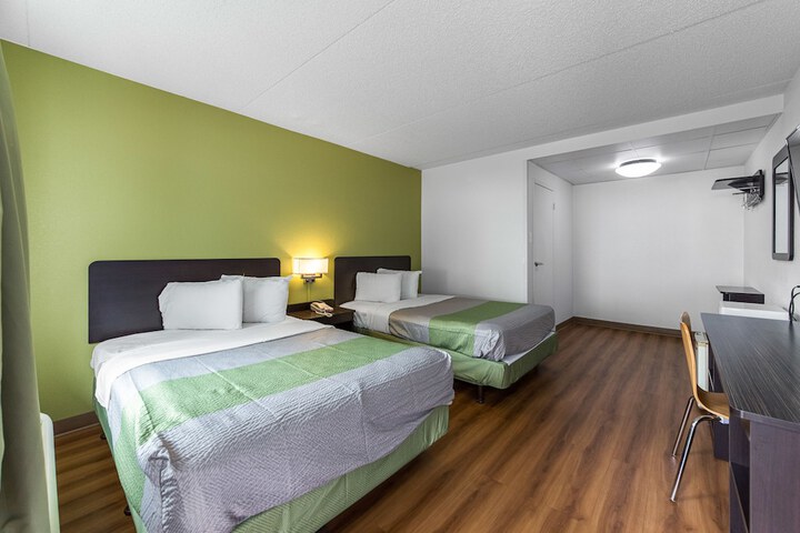 2 Double Beds (11 of 16)
