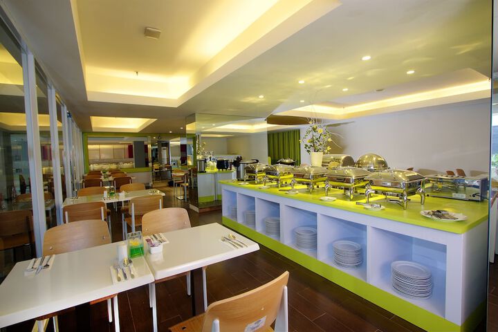 Dining Photos