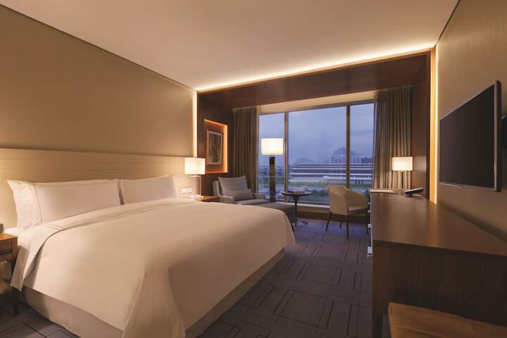 Room 32 of 108