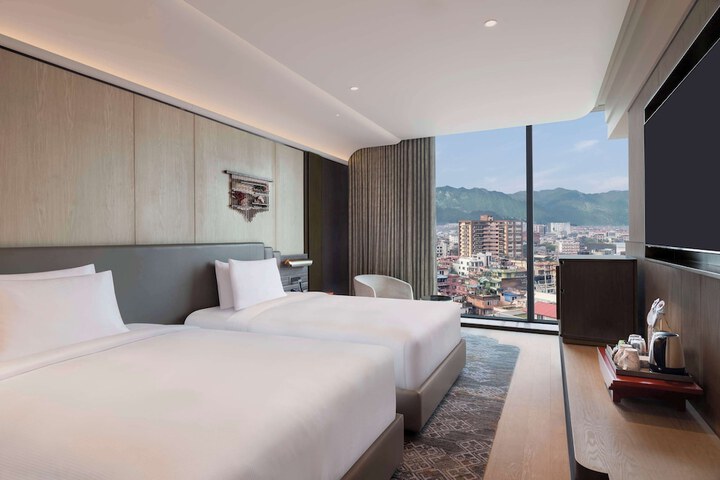 Room 14 of 68